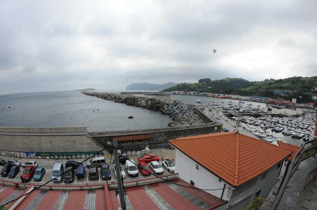 Apartamntos Urdaibai 3 Bermeo Exterior photo
